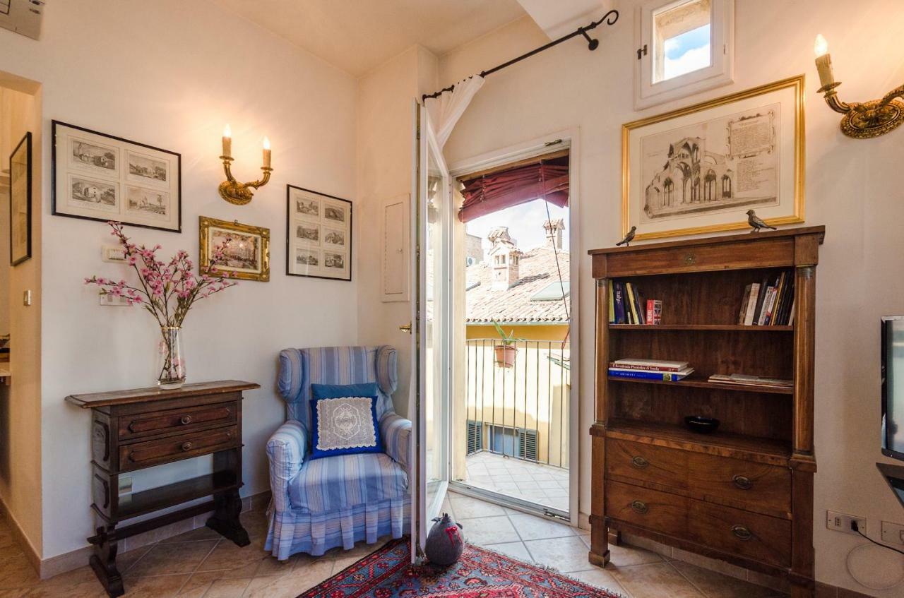 Lupari Apartment, Palazzo Storico Sotto Le Due Torri Bologna Eksteriør bilde