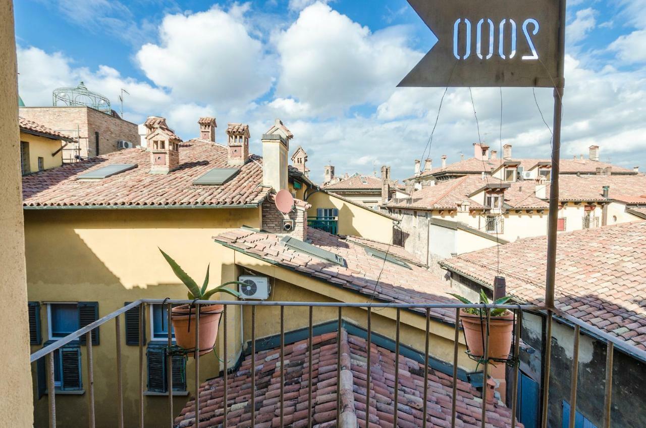 Lupari Apartment, Palazzo Storico Sotto Le Due Torri Bologna Eksteriør bilde